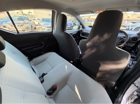 2017 Toyota Aqua - thumbnail 20