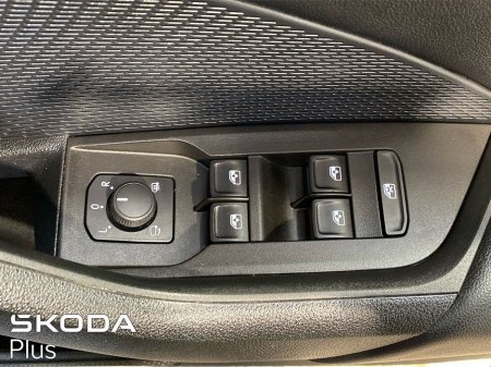 2023 Skoda Octavia - thumbnail 22