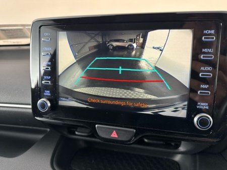 2021 Toyota Yaris LunaSport Hybrid €19,950 thumbnail