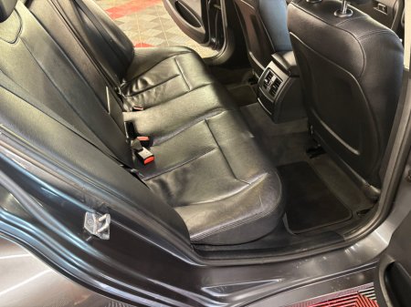 2017 BMW 3 Series - thumbnail 10