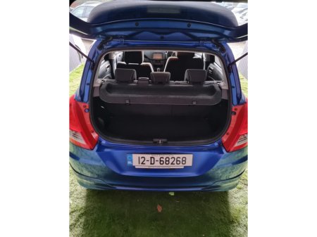 2012 Suzuki Swift - thumbnail 7