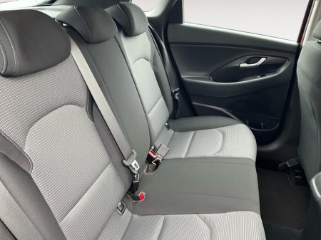 2019 Hyundai i30 I 30 DELUXE 1.0 TURBO 5DR €16,900 thumbnail