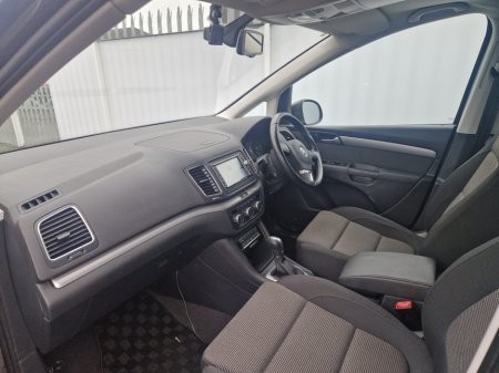 2015 Volkswagen Sharan 1.4 COMFORTLINE TE €14,950 thumbnail