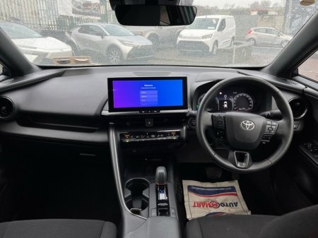 2025 Toyota C-HR FRESH SELECTION OF TRADE-INS C-HR HYBRID SPORT+ thumbnail