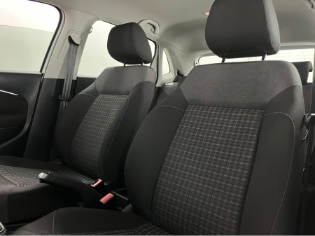 2014 Volkswagen Polo - thumbnail 24