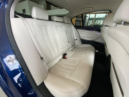 2019 BMW 5 Series - thumbnail 11