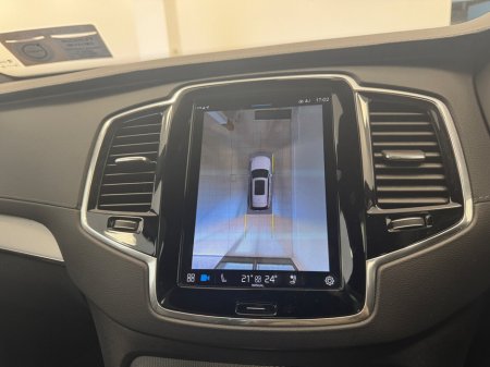 2023 Volvo XC90 T8 PHEV 455hp Plus (Dark Theme) €69,950