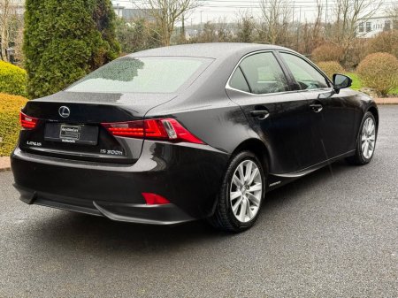 2015 Lexus IS 300 h 300h Executive €15,900 thumbnail