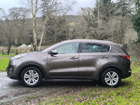 2018 Kia Sportage - thumbnail 2