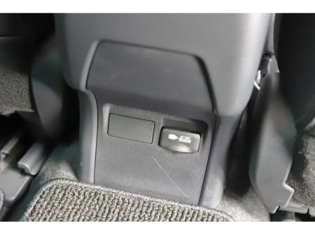 2023 Toyota Prius 1.8 SELF CHARGING HYBRID *REVERSE CAM*PARK SENSORS* €31,690 thumbnail