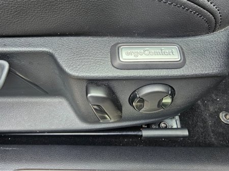 2020 Volkswagen Passat 2.0 TDi Highline 190  BHP Auto - Ultra Low Miles - SOLD €27,950 thumbnail