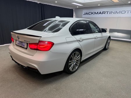 2016 BMW 3 Series - thumbnail 13