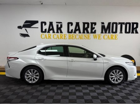 2020 Toyota Camry - view 3