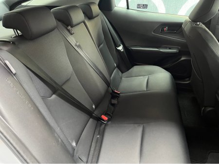 2025 Toyota Prius - thumbnail 12