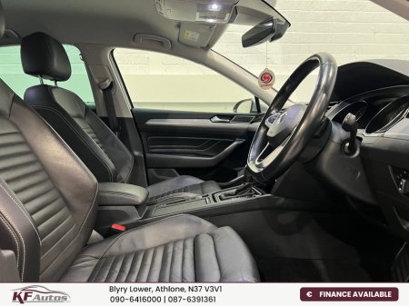 2020 Volkswagen Passat Volkswagen Passat SEL 1.6TDI Auto - 201 Reg €24,995 thumbnail