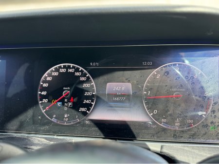 2019 Mercedes-Benz E Class - thumbnail 27