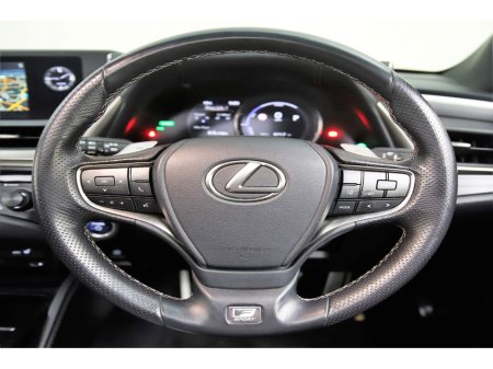 2019 Lexus ES 300 H - thumbnail 16