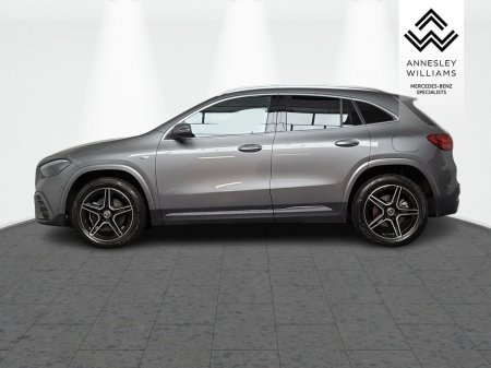 2025 Mercedes-Benz GLA Class GLA250e AMG Line Executive Exclusive Edition thumbnail