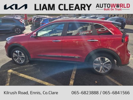 2022 Kia Niro - thumbnail 4