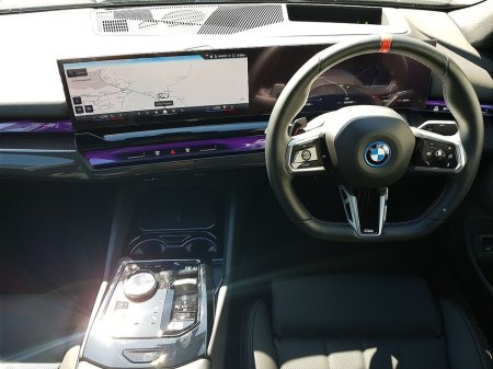 2025 BMW i5 - thumbnail 5