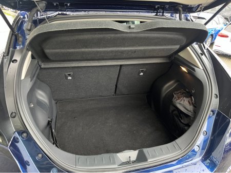 2025 Nissan Leaf EV SV PREMIUM 40KWH //360 PARKING CAMERAS//KEYLESS ENTRY//ADAPTIVE CRUISE CONTROL// €22,950 thumbnail