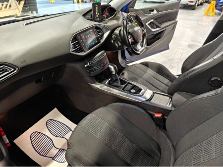 2017 Peugeot 308 1.6 HDI AUTOMATIC €12,995 thumbnail