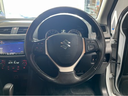 2014 Suzuki Swift - thumbnail 7