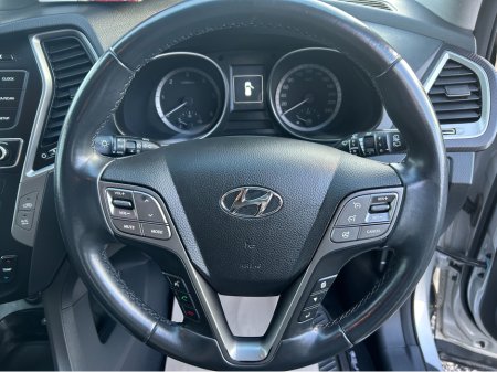 2017 Hyundai Santa Fe EXECUTIVE 4WD 7 Seater €14,995 thumbnail