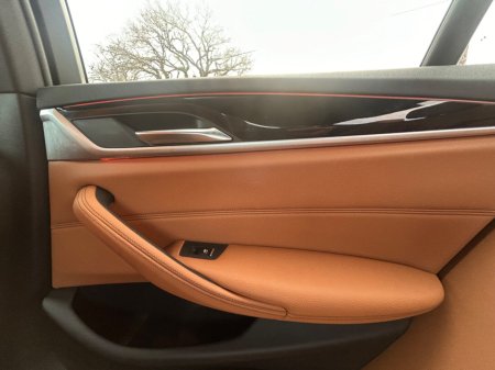 2021 BMW 5 Series - thumbnail 22