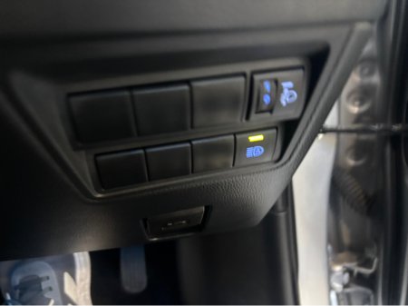 2023 Toyota Yaris - thumbnail 12