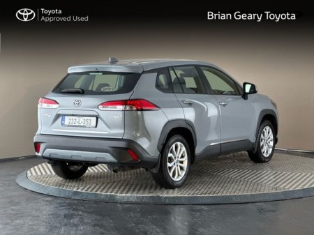 2023 Toyota Corolla Cross LUNA Hybrid €31,950 thumbnail