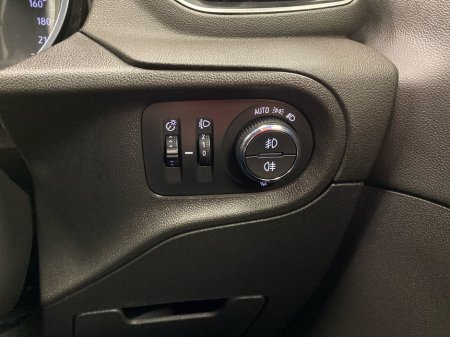 2021 Opel Grandland X 1.6 Petrol/Electric FWD 225 PS PHEV SRI €19,995 thumbnail