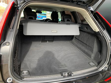 2021 Volvo XC60 - thumbnail 10