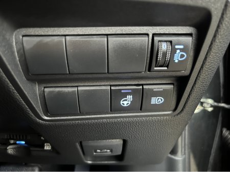 2023 Toyota Yaris Cross Z ADVENTURE HYBRID AUTOMATIC 1.5 PETROL //HEATED SEATS AND STEERING WHEEL//REVERSE CAMERA//ADAPTIVE CRUISE CONTROL// €28,950 thumbnail