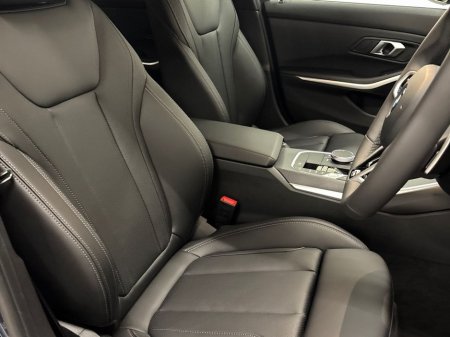 2026 BMW 3 Series - thumbnail 11