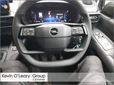 2026 Opel Combo COMBO 19 KOMF L1H1-1.5 100BHP D €20,995 thumbnail