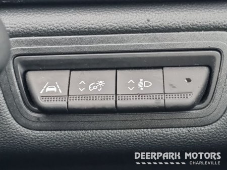 2023 Renault Captur TCe 90 Rive Gauche €24,950 thumbnail