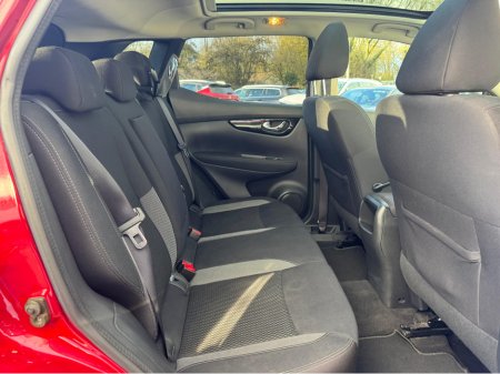 2018 Nissan Qashqai 1.6 SV 18 4DR pan roof €15,950 thumbnail
