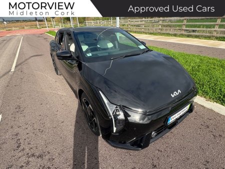 2025 Kia EV4 - view 4