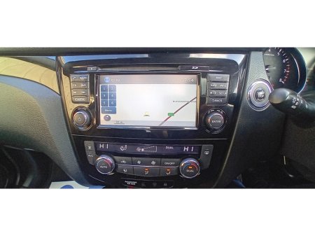 2015 Nissan Qashqai - thumbnail 18