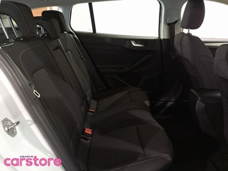 2021 Ford Focus - thumbnail 13