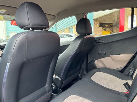 2015 Hyundai i10 - thumbnail 13