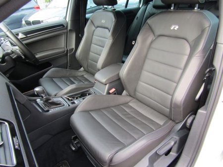 2015 Volkswagen Golf GOLF R ESTATE AWD 5DR Auto €21,950 thumbnail