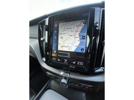 2020 Volvo XC60 - thumbnail 6