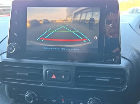 2024 Peugeot Partner - thumbnail 13