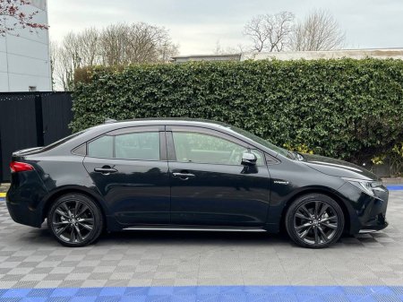 2020 Toyota Corolla - thumbnail 2