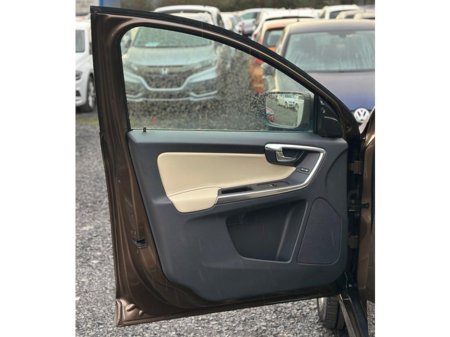 2015 Volvo XC60 2.0L Diesel Automatic Low Mileage  (7401) €17,450 thumbnail