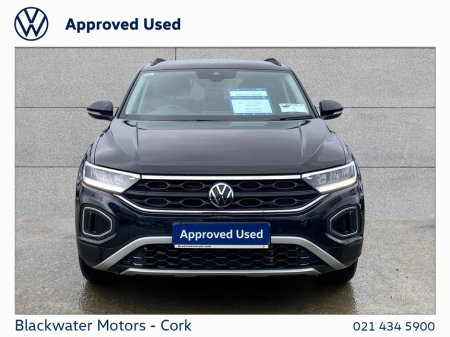 2023 Volkswagen T-Roc 1.0TSI 110BHP LIFE WITH REAR VIEW CAMERA €28,995 thumbnail