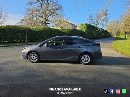 2020 Toyota Prius - thumbnail 9