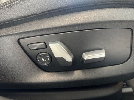 2018 BMW 5 Series - thumbnail 22